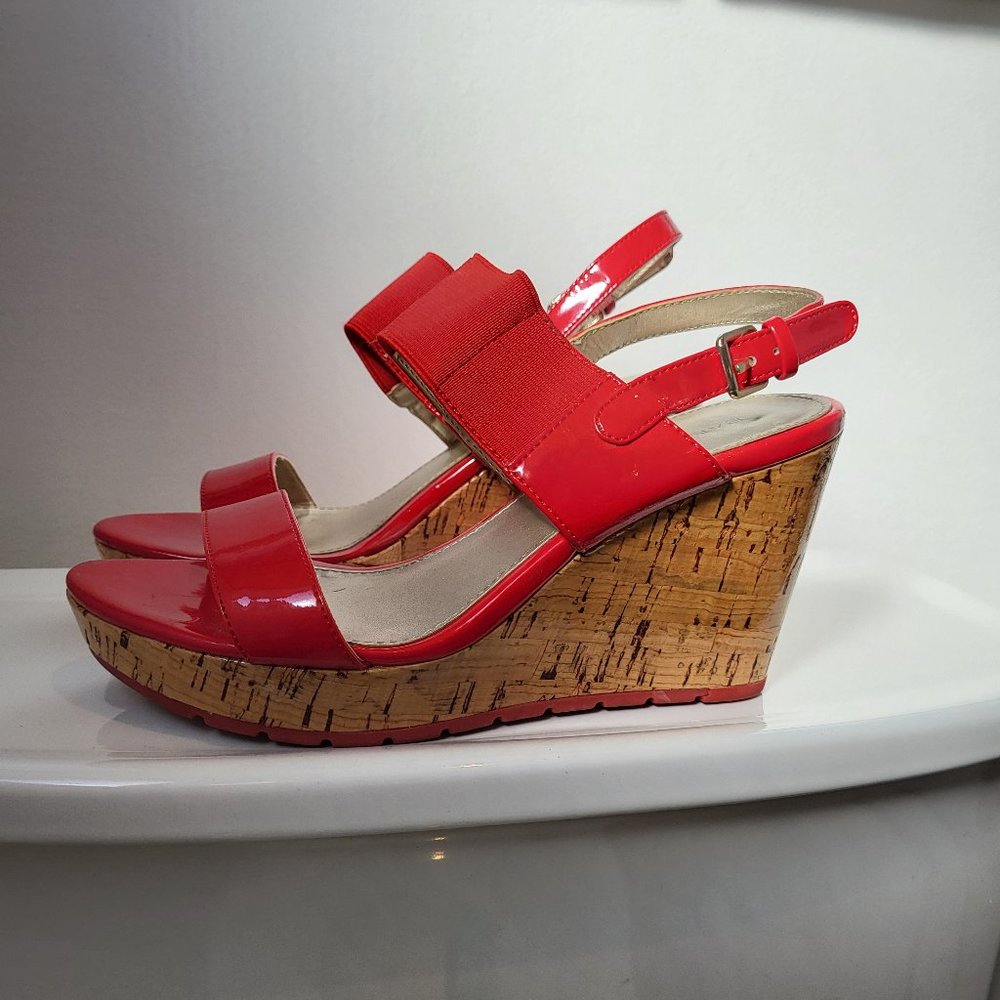 Bandolino Red Wedge Sandals